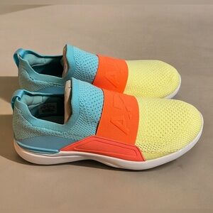 Super comfortable workout / everyday shoes.